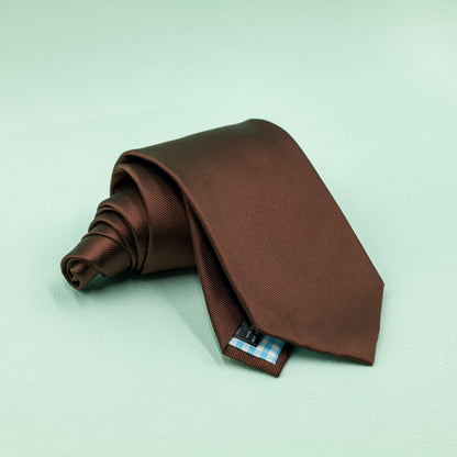 ブラウン無地のトゥルーソリッドネクタイ｜FOURBUTTONS Necktie - FOURBUTTONS ONLINE