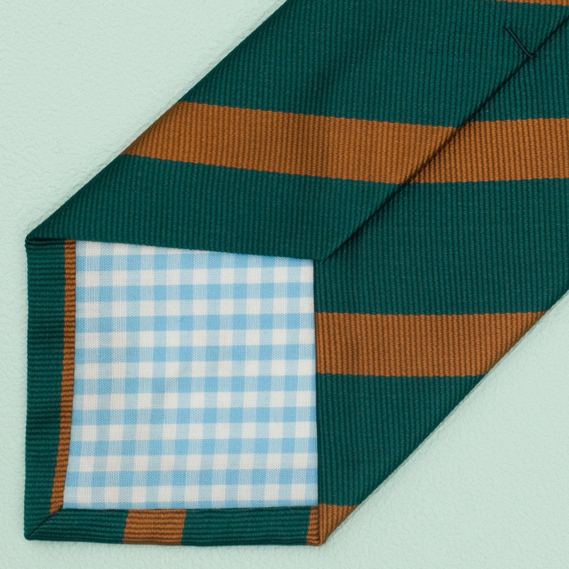 グリーンとオレンジのワンストライプネクタイ｜FOURBUTTONS Necktie - FOURBUTTONS ONLINE