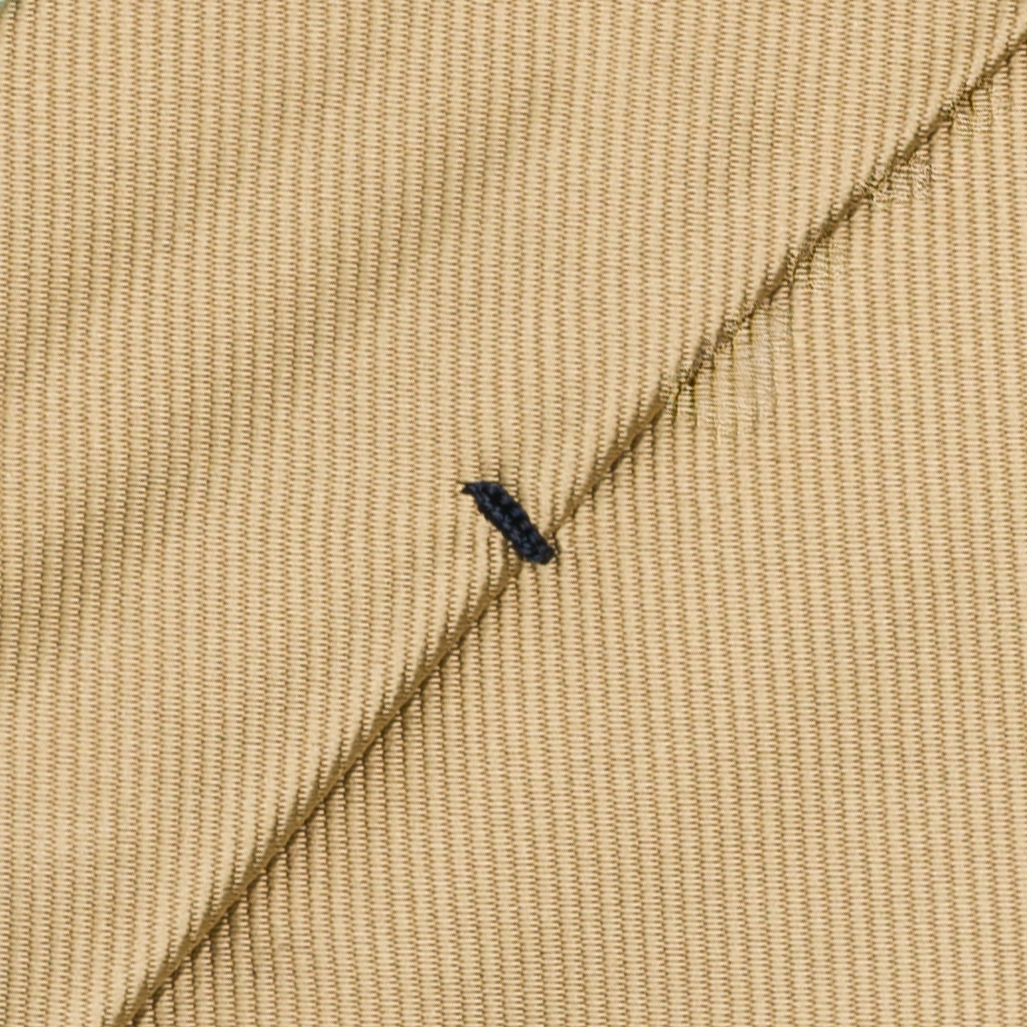 シャンパンゴールドの無地トゥルーソリッドネクタイ｜FOURBUTTONS Necktie - FOURBUTTONS ONLINE
