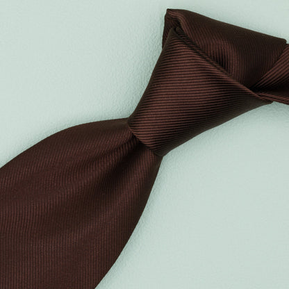 ブラウン無地のトゥルーソリッドネクタイ｜FOURBUTTONS Necktie - FOURBUTTONS ONLINE
