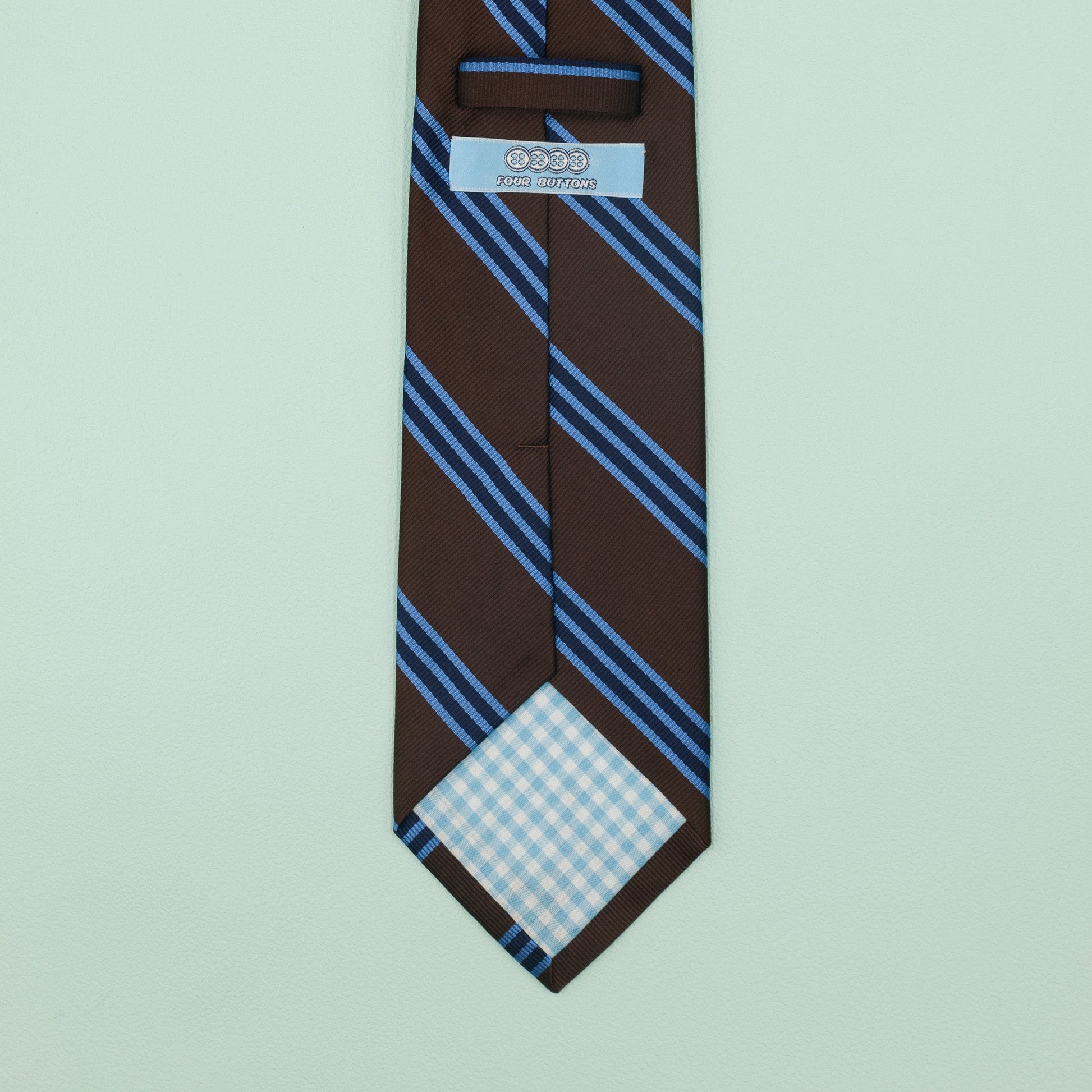 ブラウン・ライトブルー・ネイビーのストライプ柄シグネチャーネクタイ｜FOURBUTTONS Necktie - FOURBUTTONS ONLINE
