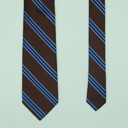 ブラウン・ライトブルー・ネイビーのストライプ柄シグネチャーネクタイ｜FOURBUTTONS Necktie - FOURBUTTONS ONLINE
