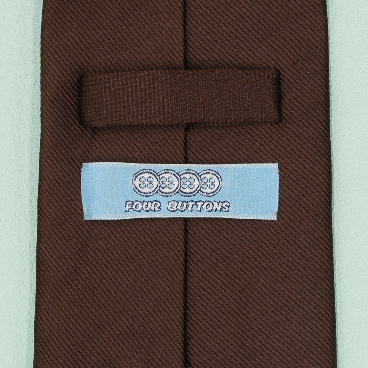 ブラウン無地のトゥルーソリッドネクタイ｜FOURBUTTONS Necktie - FOURBUTTONS ONLINE