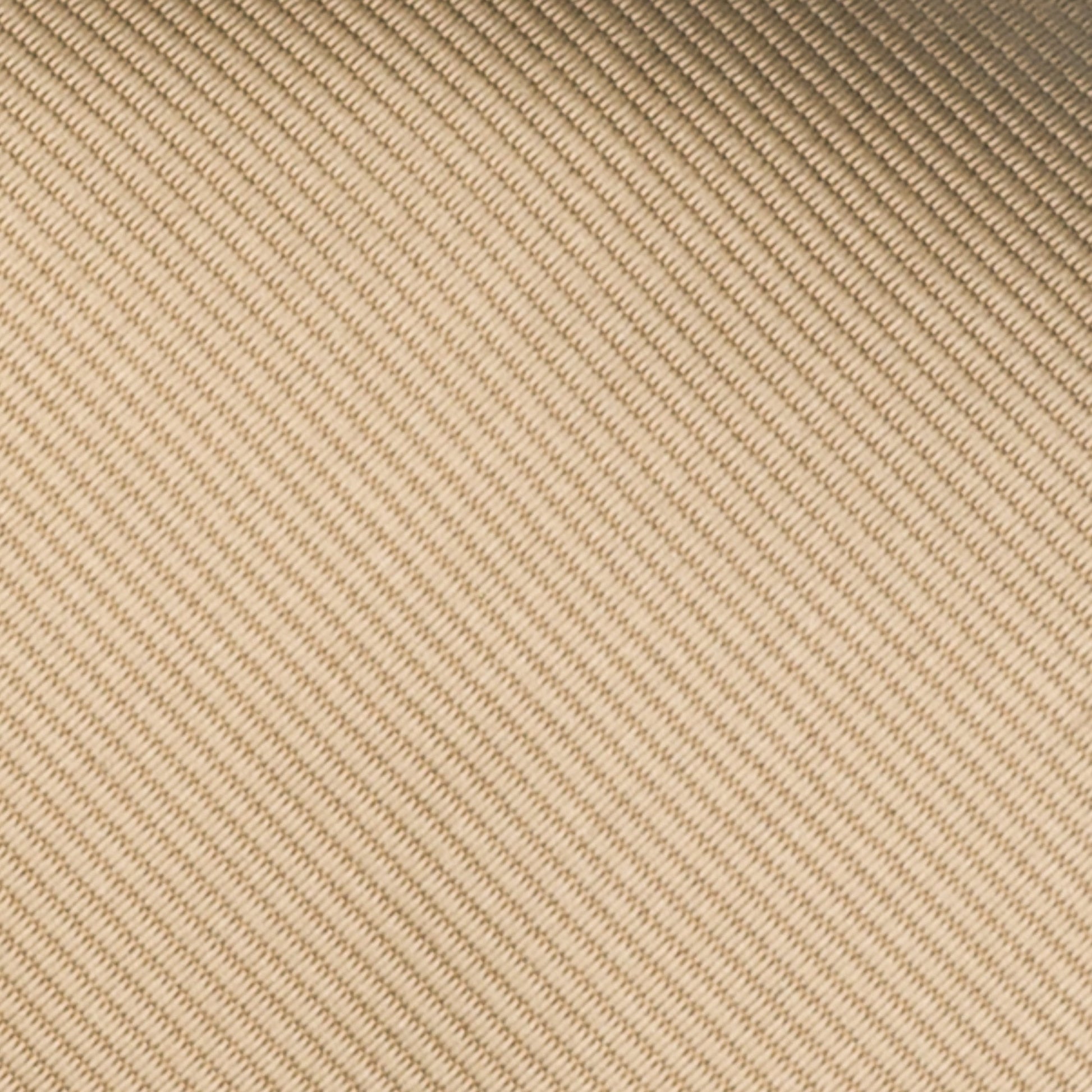 シャンパンゴールドの無地トゥルーソリッドネクタイ｜FOURBUTTONS Necktie - FOURBUTTONS ONLINE