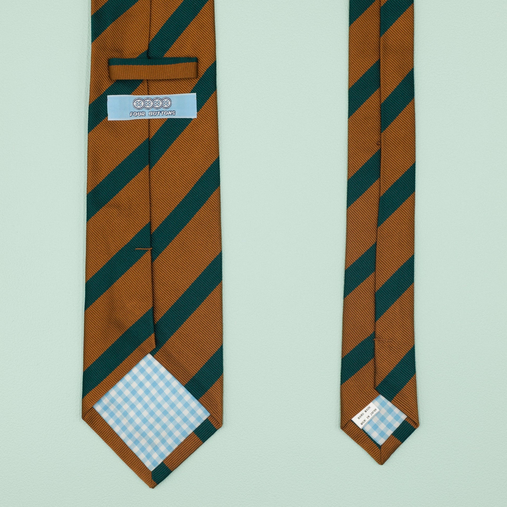 オレンジとグリーンのワンストライプネクタイ｜FOURBUTTONS Necktie - FOURBUTTONS ONLINE