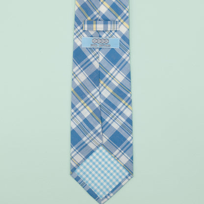 ライトブルーのマドラスチェック柄プレッピーネクタイ｜FOURBUTTONS Necktie - FOURBUTTONS ONLINE