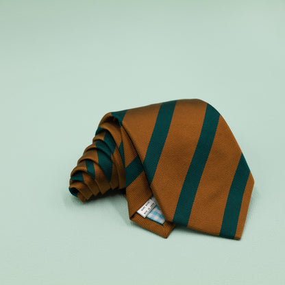 オレンジとグリーンのワンストライプネクタイ｜FOURBUTTONS Necktie - FOURBUTTONS ONLINE
