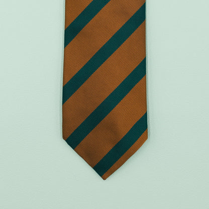 オレンジとグリーンのワンストライプネクタイ｜FOURBUTTONS Necktie - FOURBUTTONS ONLINE