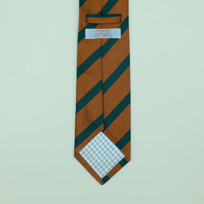 オレンジとグリーンのワンストライプネクタイ｜FOURBUTTONS Necktie - FOURBUTTONS ONLINE