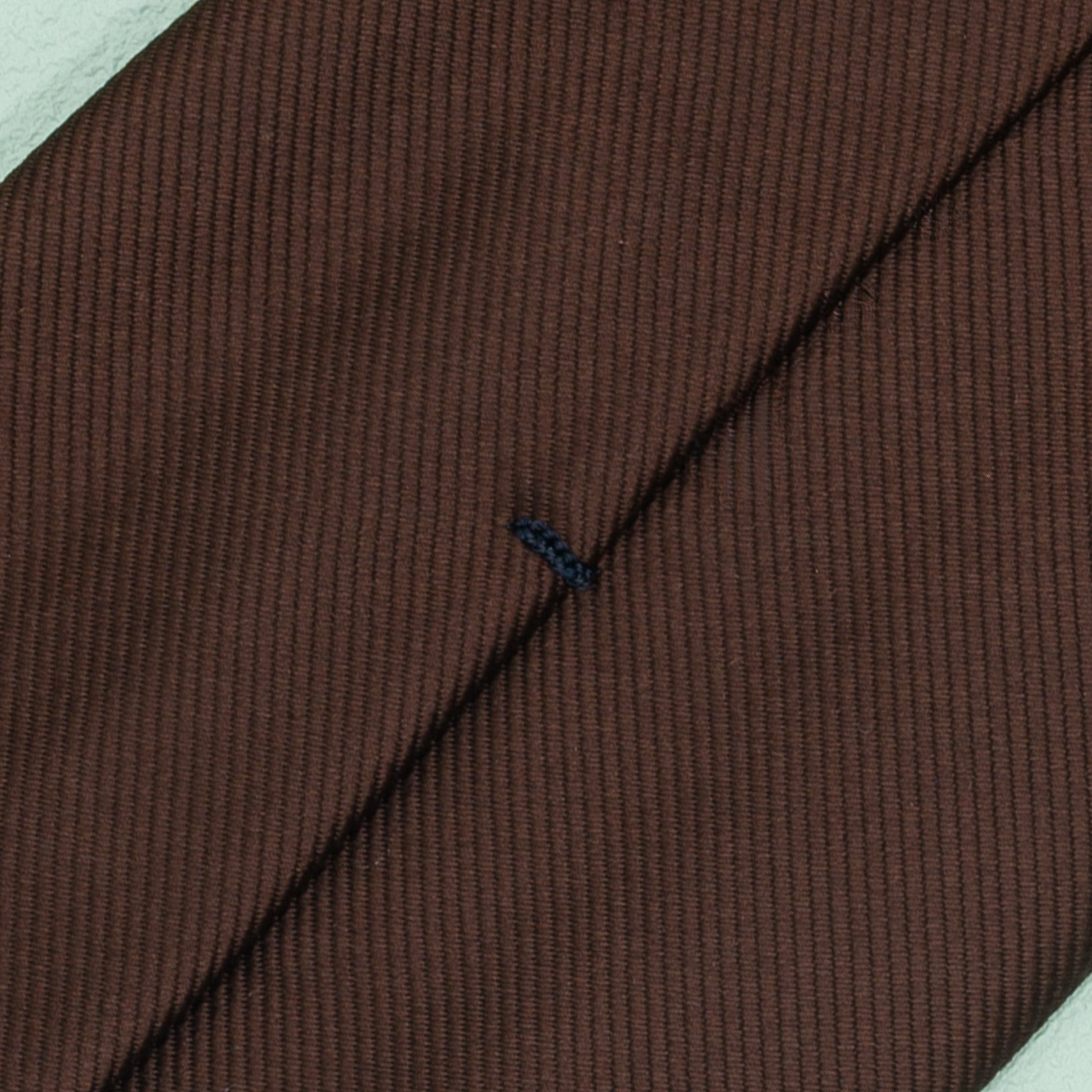 ブラウン無地のトゥルーソリッドネクタイ｜FOURBUTTONS Necktie - FOURBUTTONS ONLINE