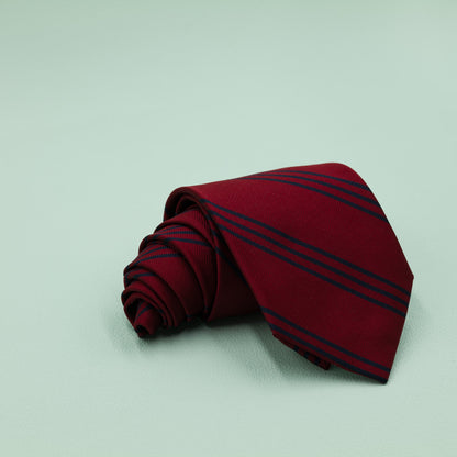 ダークレッドとネイビーのストライプ柄トリニティネクタイ｜FOURBUTTONS Necktie - FOURBUTTONS ONLINE