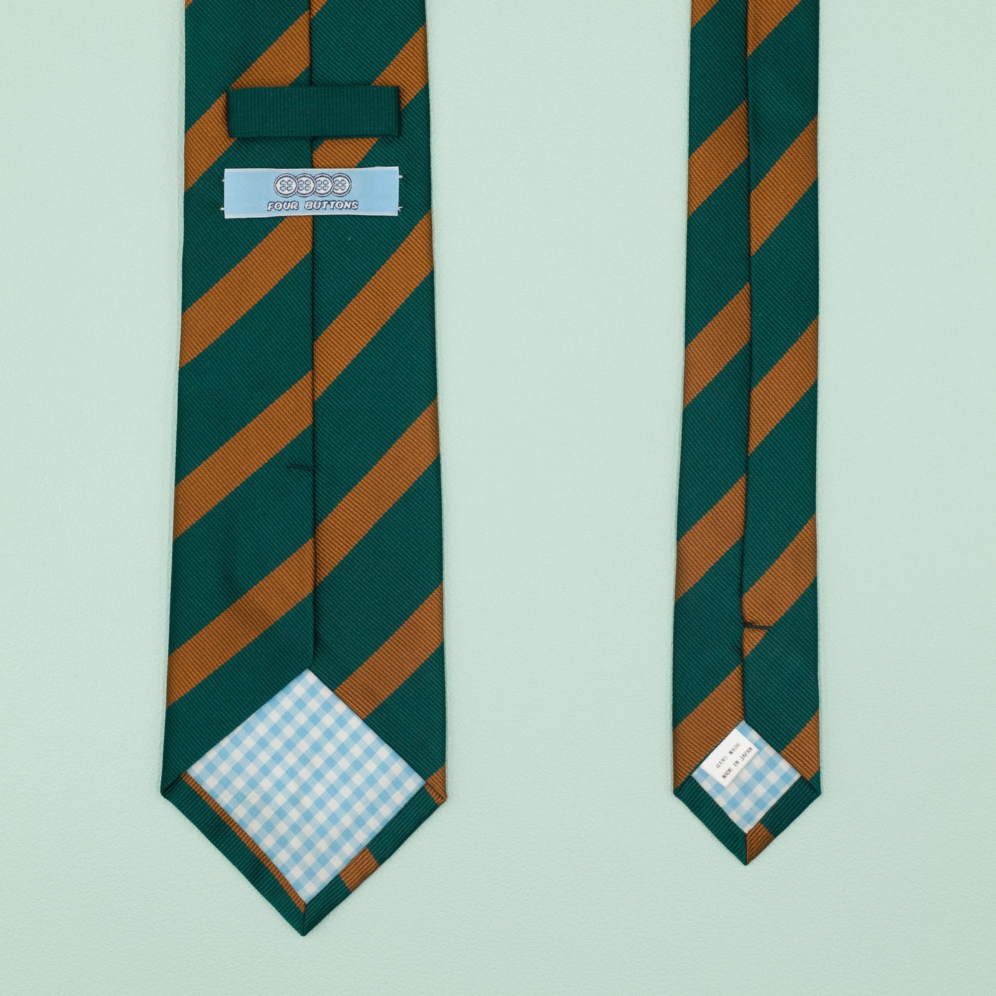 グリーンとオレンジのワンストライプネクタイ｜FOURBUTTONS Necktie - FOURBUTTONS ONLINE